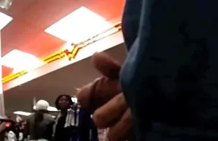 XXX Fucked આ કામુક રાંડ બુટ માં