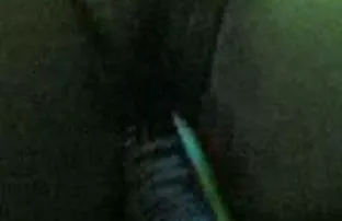 XXX એક છોકરી અને તેના પગ ફેલાવો
