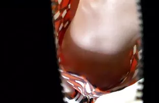 XXX મદદ કરી હતી આ વ્યક્તિ પર કમ રસોડામાં સોફા