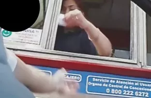 XXX ક્ષેત્ર છોકરી સાથે અંત તેના મોં માં