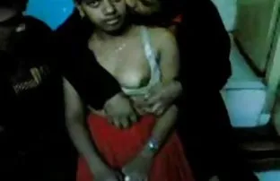 XXX સાથે સાથે Ksenia fucked તેના મોં માં