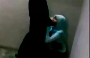 XXX મિત્ર કેચ કામોત્તેજના લોડો ચોદવુ