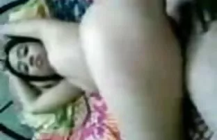 XXX સેક્સ એક સુંદર પાતળી છોકરી
