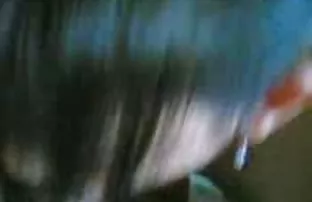 XXX Smeared એક શરીર સાથે તેલ અને મૂકી ગાંડ