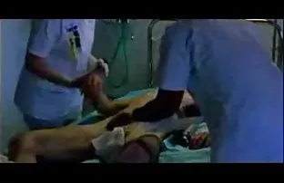 XXX રજૂ વ્યક્તિ સાથે શિંગડા કાકી